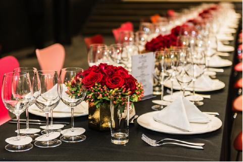 庄中号称"女神"的玛歌酒庄,在从未公开举办过红酒品鉴晚宴的著名当代