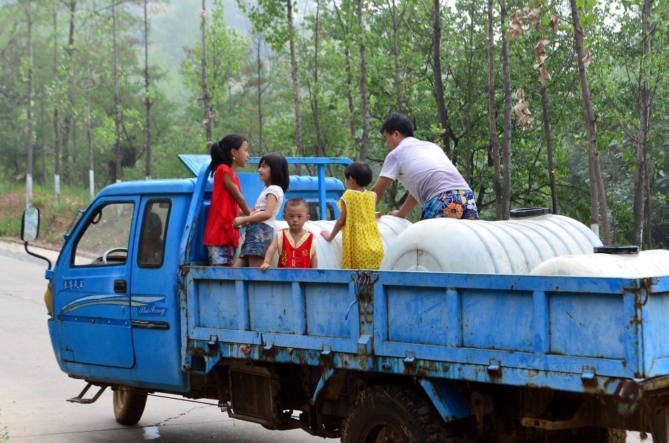 豫闻:河南大旱 农民:就差用泪浇地了