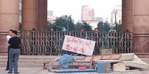 蓝翔副校长率师生赴河南与校长岳父斗殴为哪般？