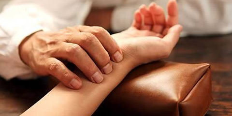 西医约战中医:中医“脉诊验孕”是否靠谱