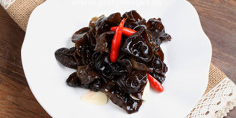 饮食男女:黑木耳是否越黑越好