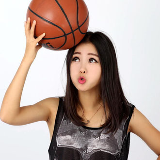 吉林队篮球宝贝俏皮写真