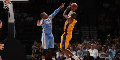 NBA10大镜头:37岁老将泪流满面
