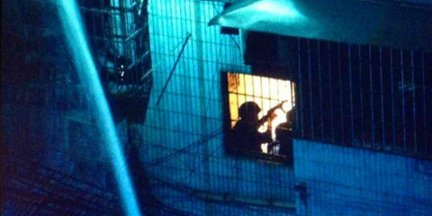 火车站发生砍人事件 警匪枪战警察应该何时开枪