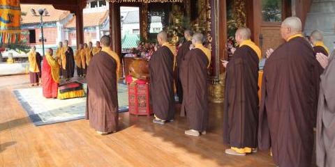 灵光寺佛牙塔2015年度首次隆重免费开放瞻仰