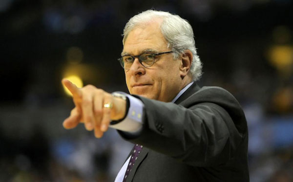 禅师狠批詹姆斯:经常走步 无组织无纪律