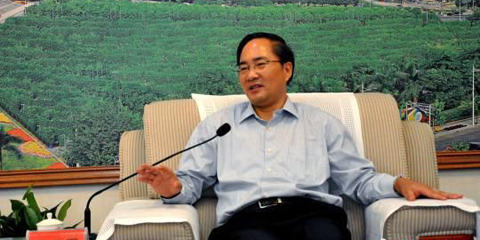 官员“一被查就招”算不算“没骨气”