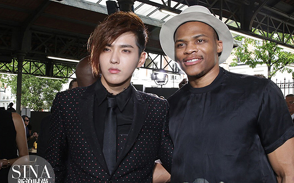 高清-威少吴亦凡共同亮相时装周