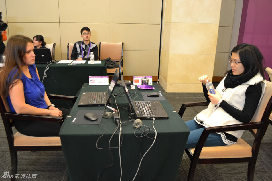 智英会女子国象盲棋赛 侯逸凡夺冠