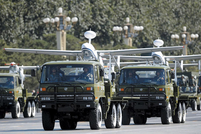 天上飞 地下跑 盘点那些阅兵的事儿