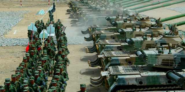 解放军今日起在台海实弹演习