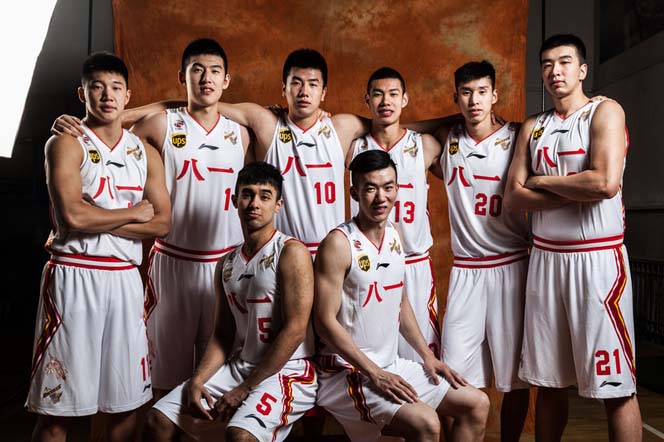 八一男篮新赛季官方写真出炉