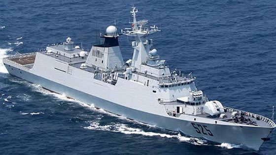 中国主力军舰巡航钓鱼岛附近水域