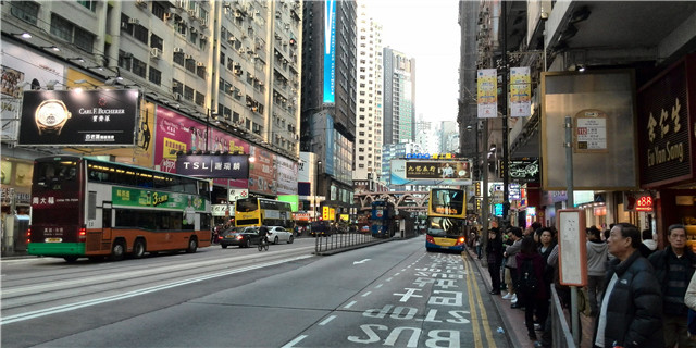 胡锡进:我代表13亿人抗议港独