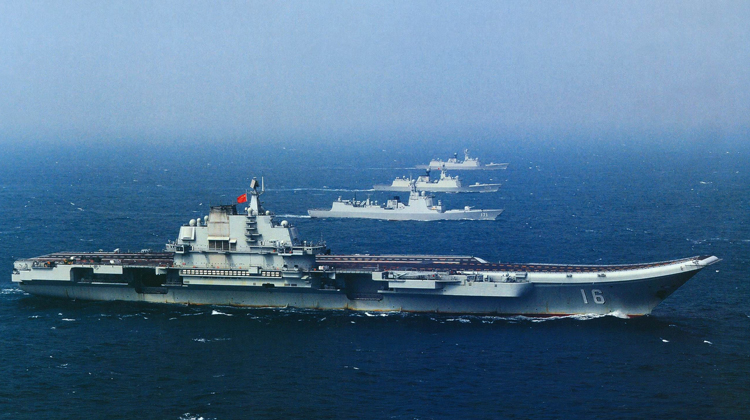 我航母编队跨海演训画面曝光
