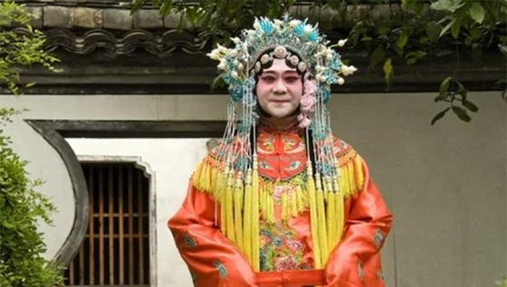 姜文和张国荣版《霸王别姬》对比