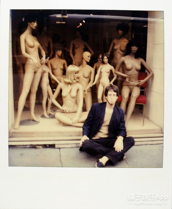 1982年7月22日，小哥在法国拍的