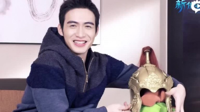 杨幂捧红的小鲜肉张彬彬长相似罗晋疑似整容