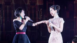 黄晓明最喜欢碰baby哪里？baby羞脸说…