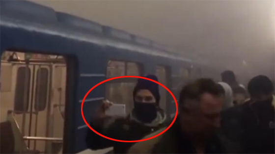 直击圣彼得堡地铁车厢爆炸 乘客不慌不忙拍视频