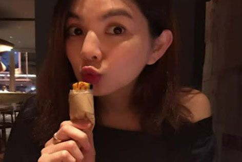 准妈咪Ella超漂亮 甜蜜为老公庆生