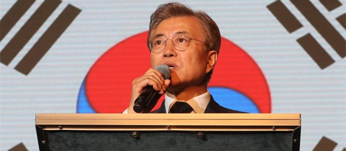 他的肩上是悲怆的韩国现代史