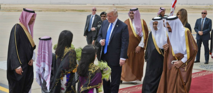 特朗普沙特达成千亿军售协议