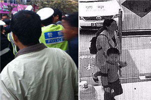 围观警察帮娃“寻亲” 发现孩子竟是自家孙儿