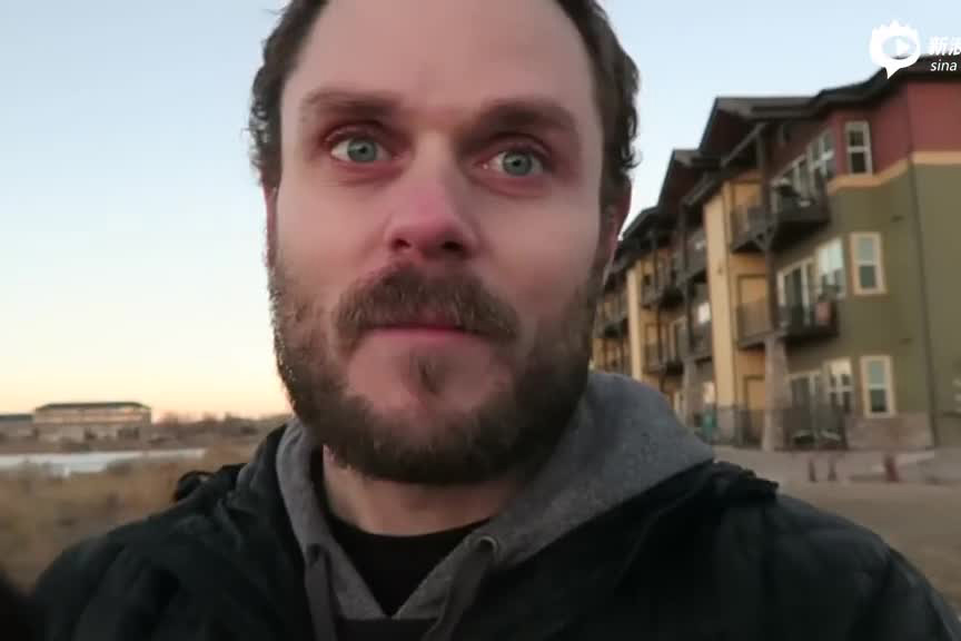 实验开始：他宣布将坚持以冰淇淋为食100天