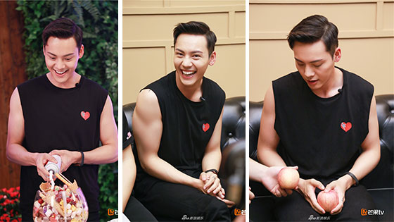 陈伟霆黑色背心展健硕好身材