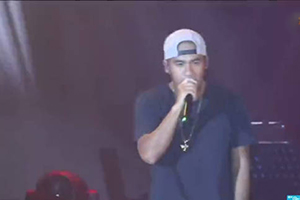 张震岳演唱成名曲《爱的初体验》