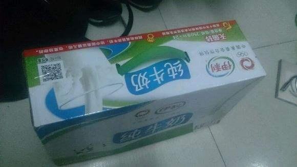 没想到看到包装盒里的情况后大吃一惊，里面有数百万的现金！