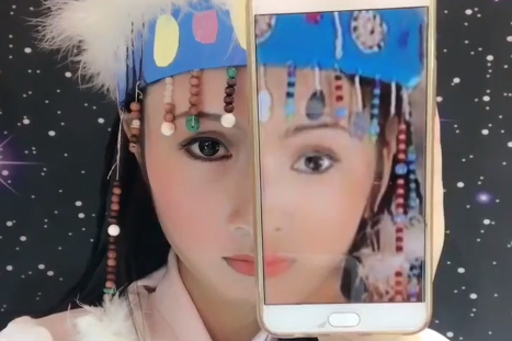 快手网红老版还珠格格含香仿妆3