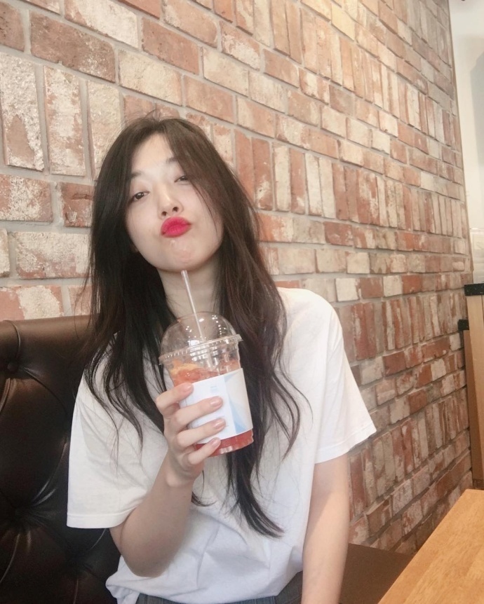 韩国话题女神雪梨ins美照盘点颜美任性