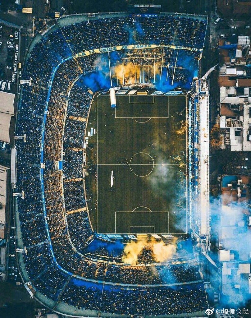 河床vs博卡大场面