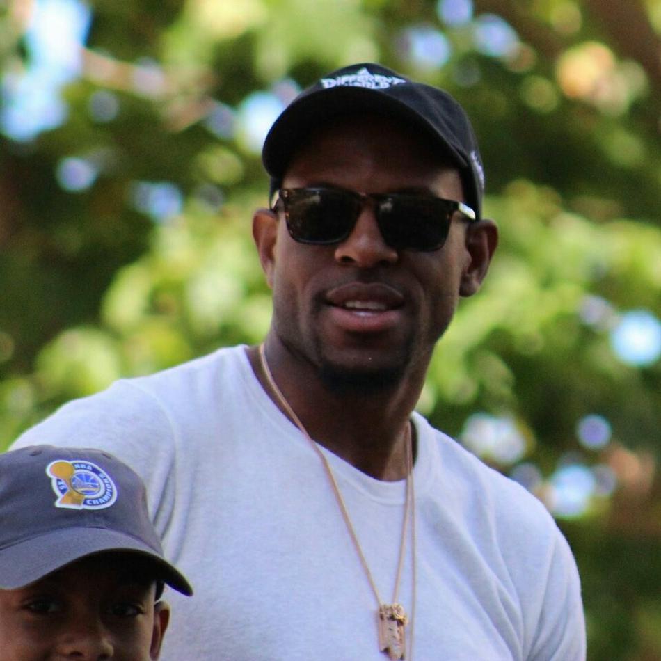 伊戈达拉"霸气巡街"美图