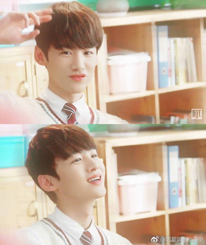 白敬亭穿高中校服阳光青春少年力max