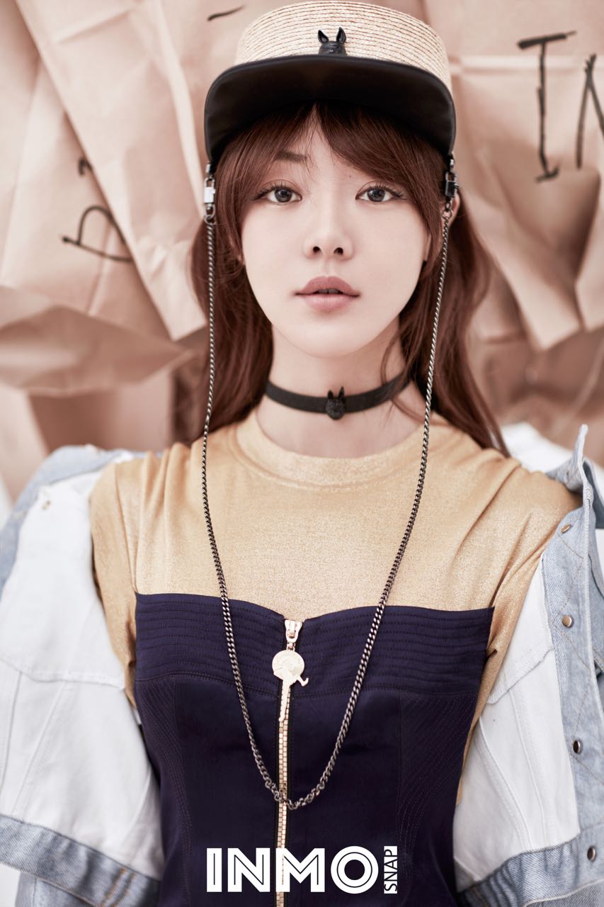 邓家佳最新大片 清纯白裙秀纤长小腿_高清图集_新浪网