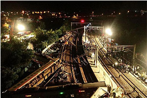 亲历者还原惊险瞬间：车一直在翻滚