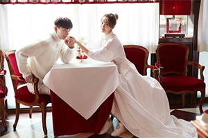 唐嫣罗晋官宣结婚 婚纱照超漂亮