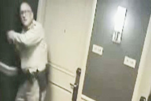 拉斯维加斯枪击案 警察吓到不敢动被开除