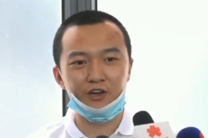 付国豪上新闻联播：我不应该受到暴力对待