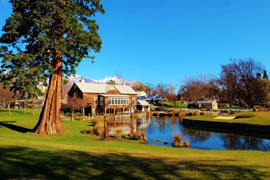 箭镇被称为"新西兰秋色最瑰丽的小镇",位于皇后镇周边