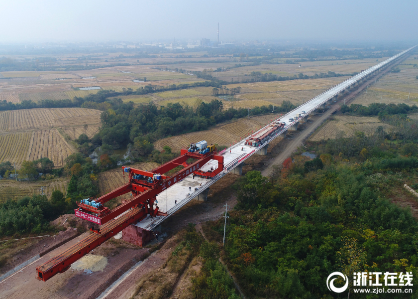 商合杭高铁(安吉段)开始铺轨