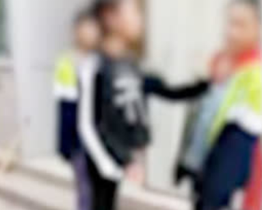 两女生被4名未成年女生扇36耳光 家长道歉