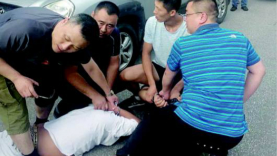 最大色情直播平台老板藏匿海外别墅！跨国抓捕视频曝光