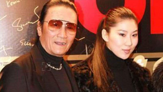 82岁谢贤承认与33岁女友CoCo复合 并称“我们不会分手”