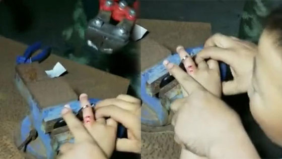 消防救援遇话痨男孩 亲爸忍不住喊闭嘴