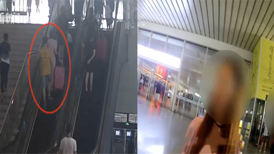 小伙偷拍女生裙底 被抓后紧握手机这是我的隐私