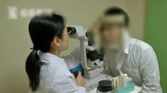 天天吃外卖饮料当水喝！男子双眼出了大问题